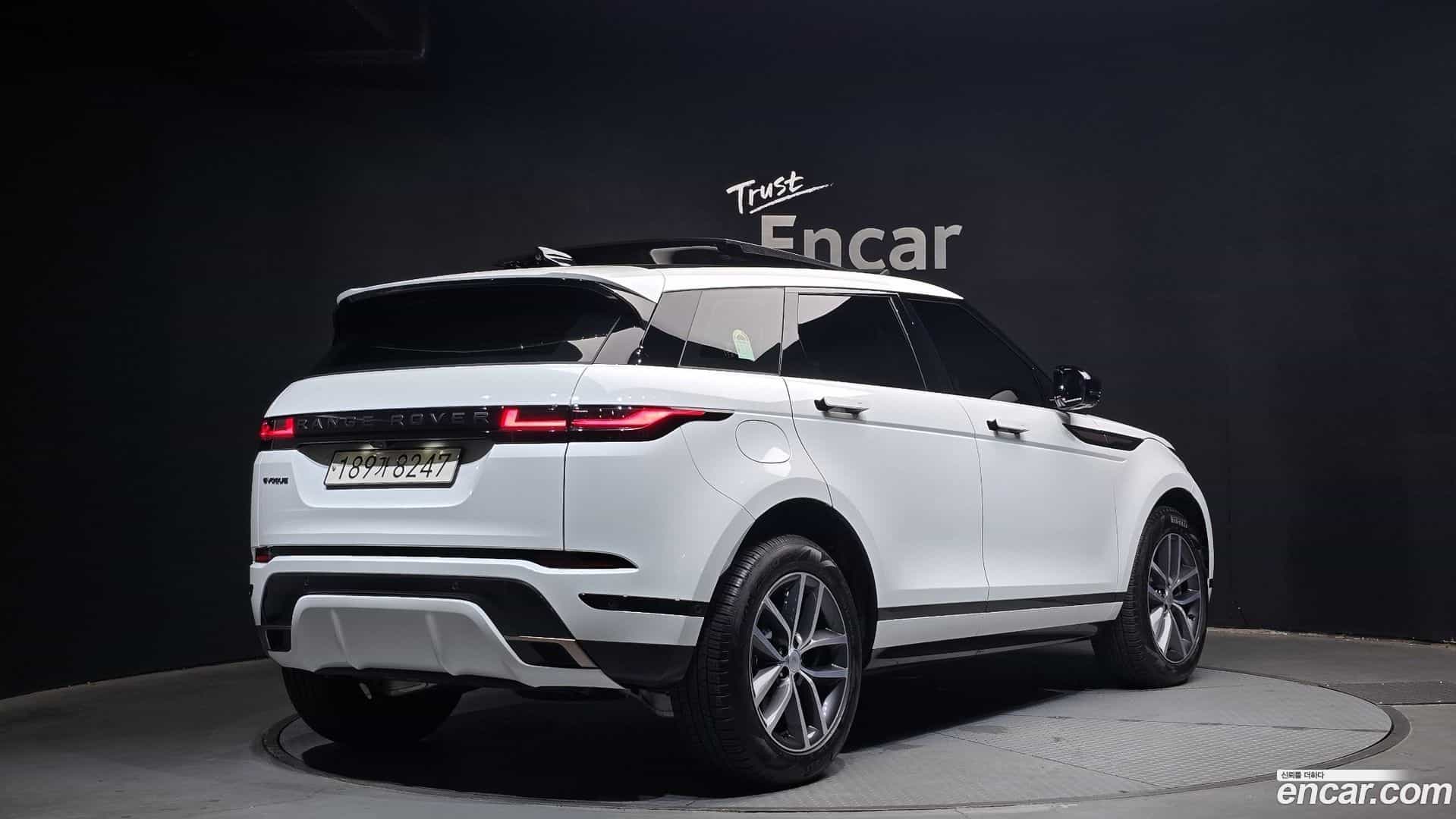 Range Rover Evoque Land Rover 2024.11-OUTER-002