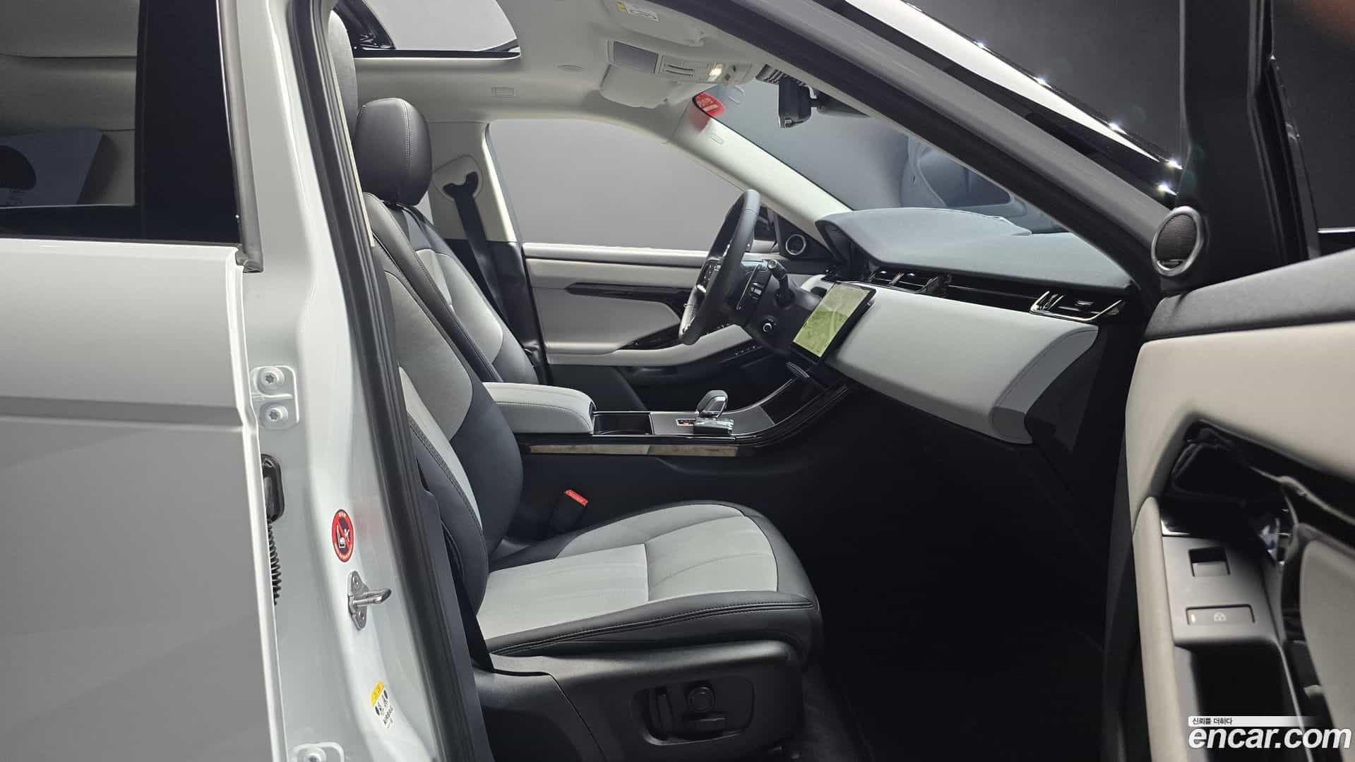 Range Rover Evoque Land Rover 2024.11-INNER-010
