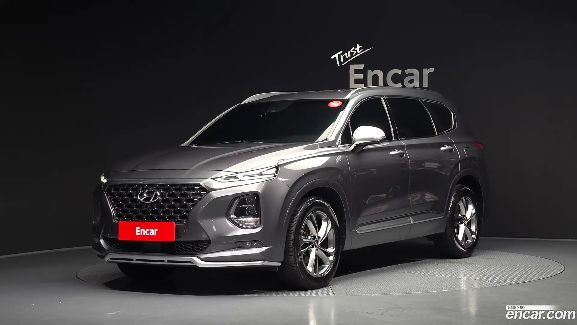 Santafe Hyundai 2018.10-OUTER-001