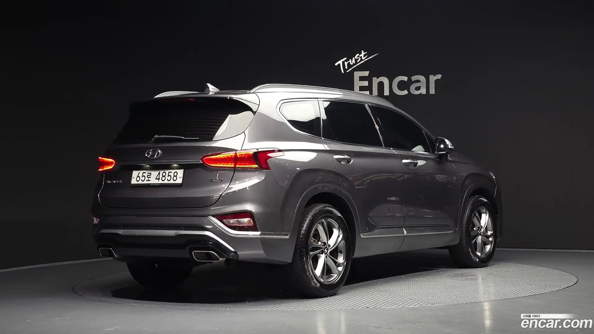 Santafe Hyundai 2018.10-OUTER-002