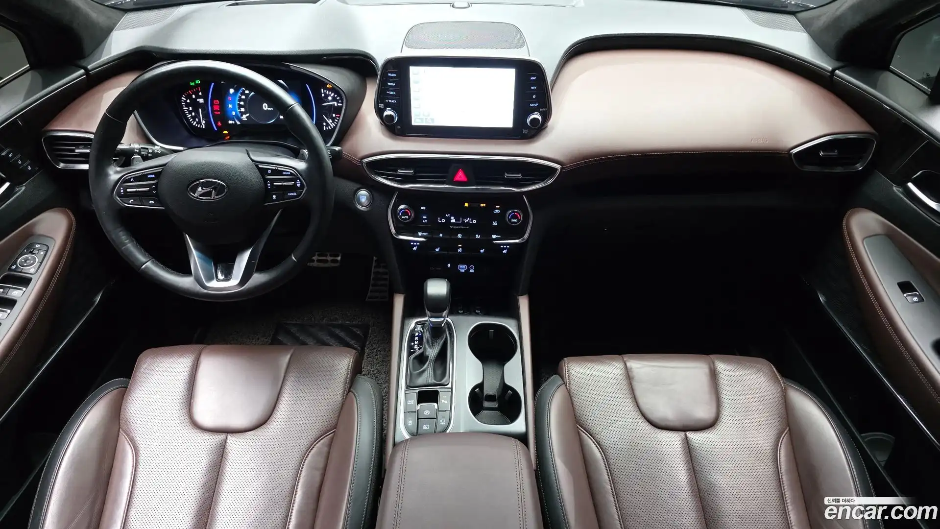 Santafe Hyundai 2018.10-INNER-007