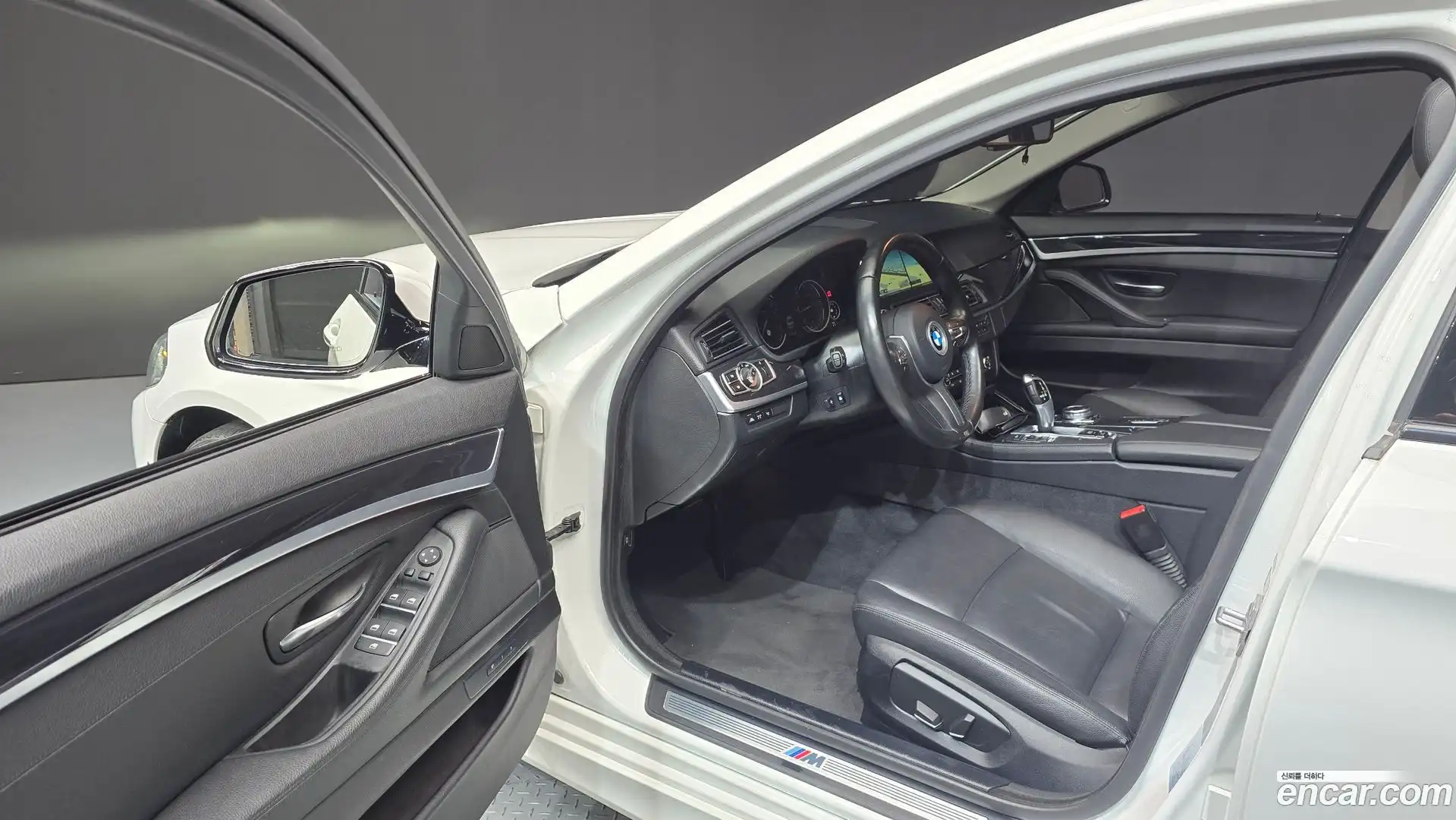 5-Series BMW 2016.11-INNER-010