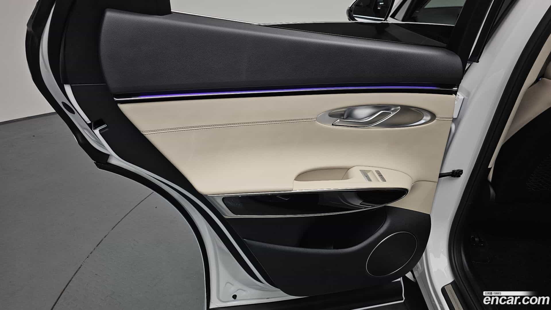 GV70 Genesis 2026.0-INNER-035