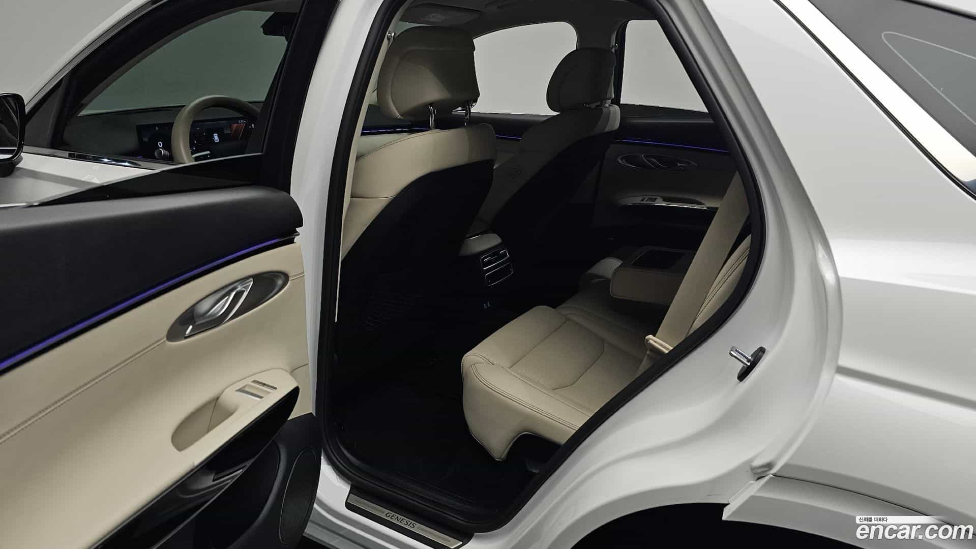 GV70 Genesis 2026.0-INNER-036