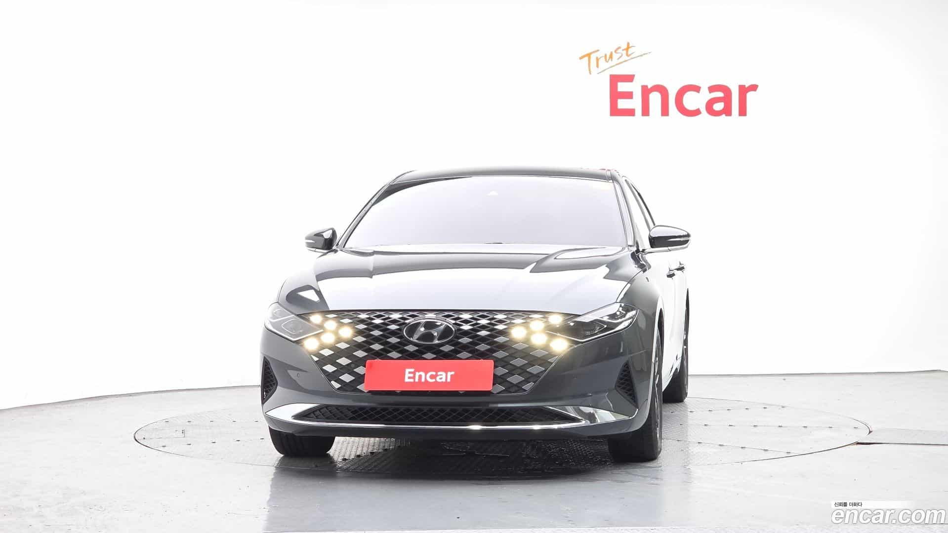 Grandeur Hyundai 2021.11-OUTER-003