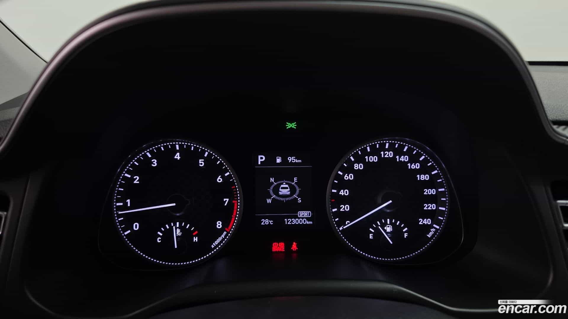 AVANTE Hyundai 2019.6-INNER-008