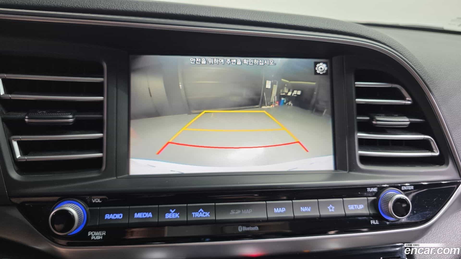 AVANTE Hyundai 2019.6-OPTION-020