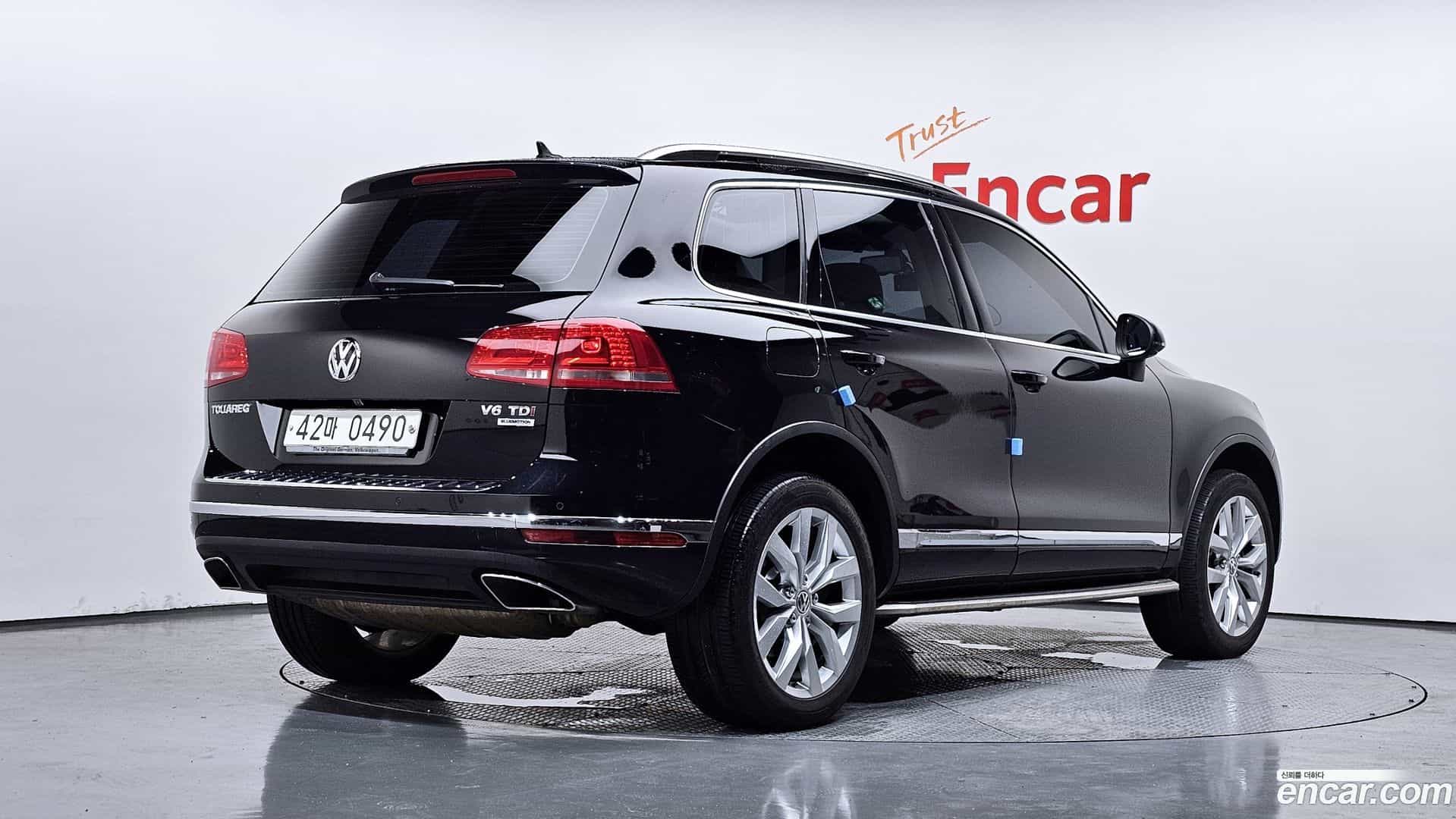 Touareg Volkswagen 2015.10-OUTER-002