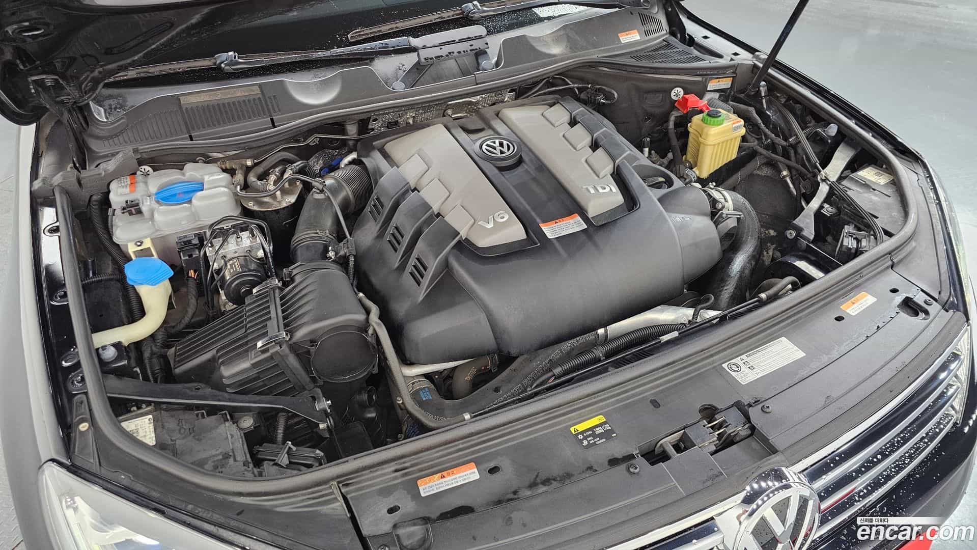 Touareg Volkswagen 2015.10-OUTER-006