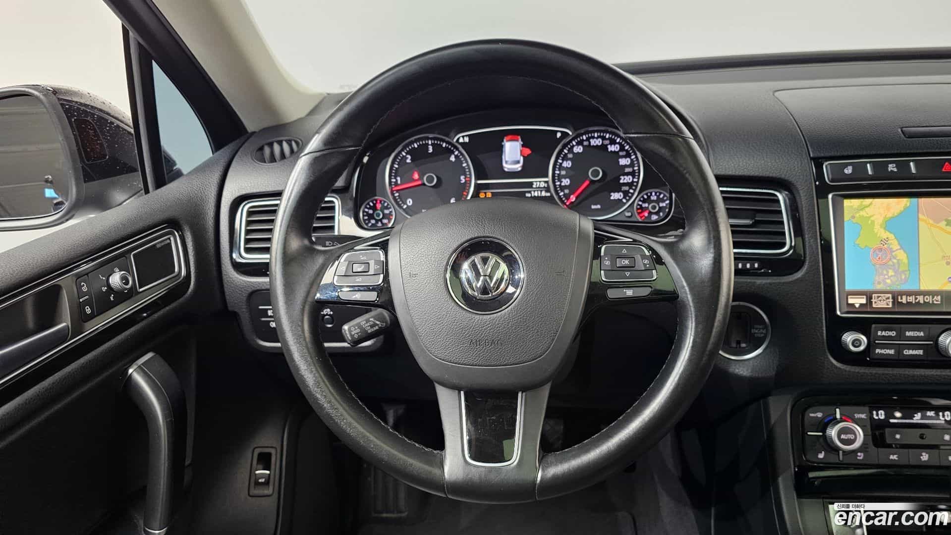 Touareg Volkswagen 2015.10-OPTION-017