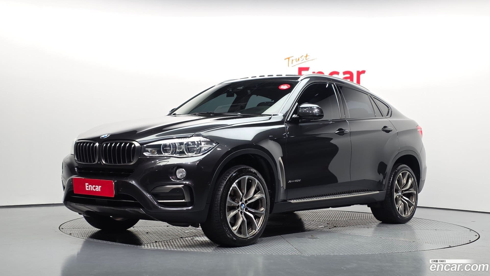 Main__Slider__Photo:X6 BMW 2016.0-0