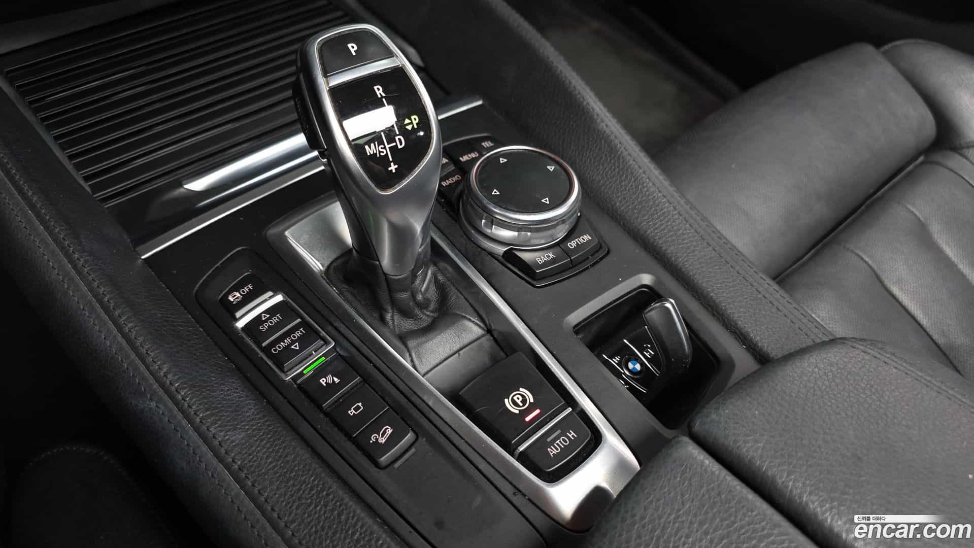 X6 BMW 2016.0-INNER-009