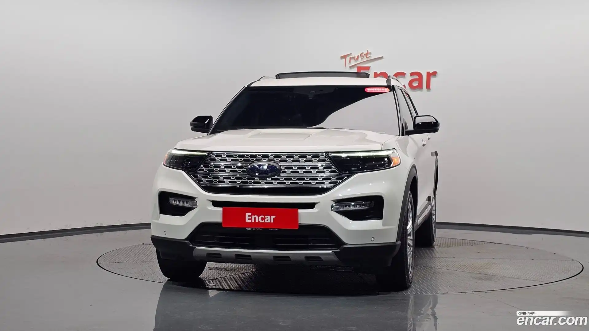 Explorer Ford 2020.10-OUTER-003