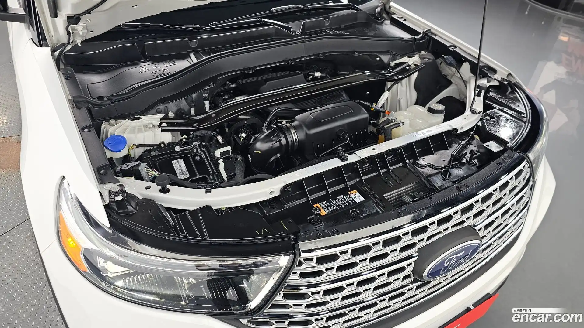 Explorer Ford 2020.10-OUTER-006