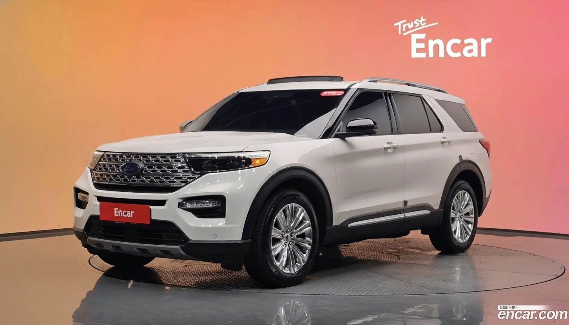 Main__Slider__Photo:Explorer Ford 2020.10-0