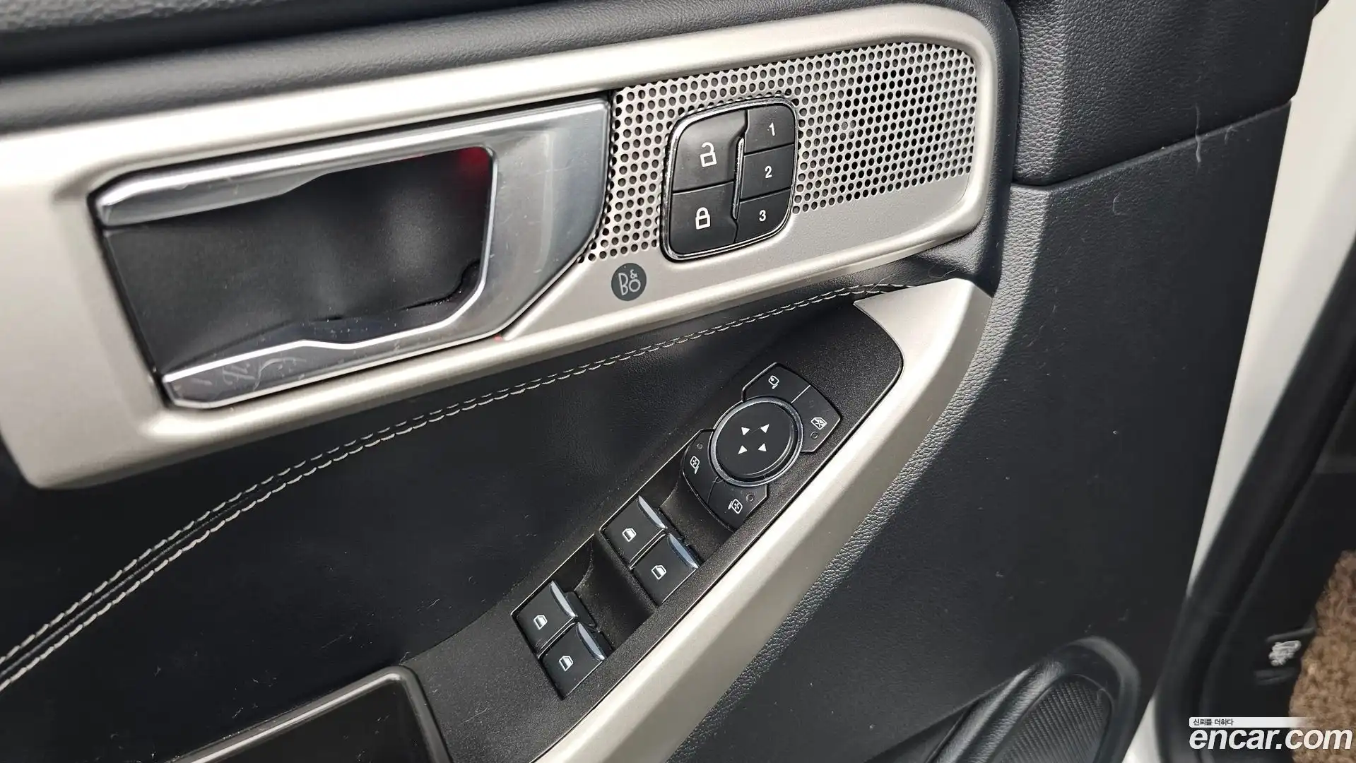 Explorer Ford 2020.10-OPTION-041