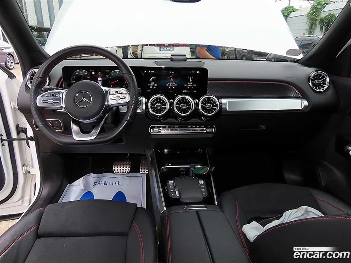 GLB-Class Mercedes-Benz 2022.5-INNER-007