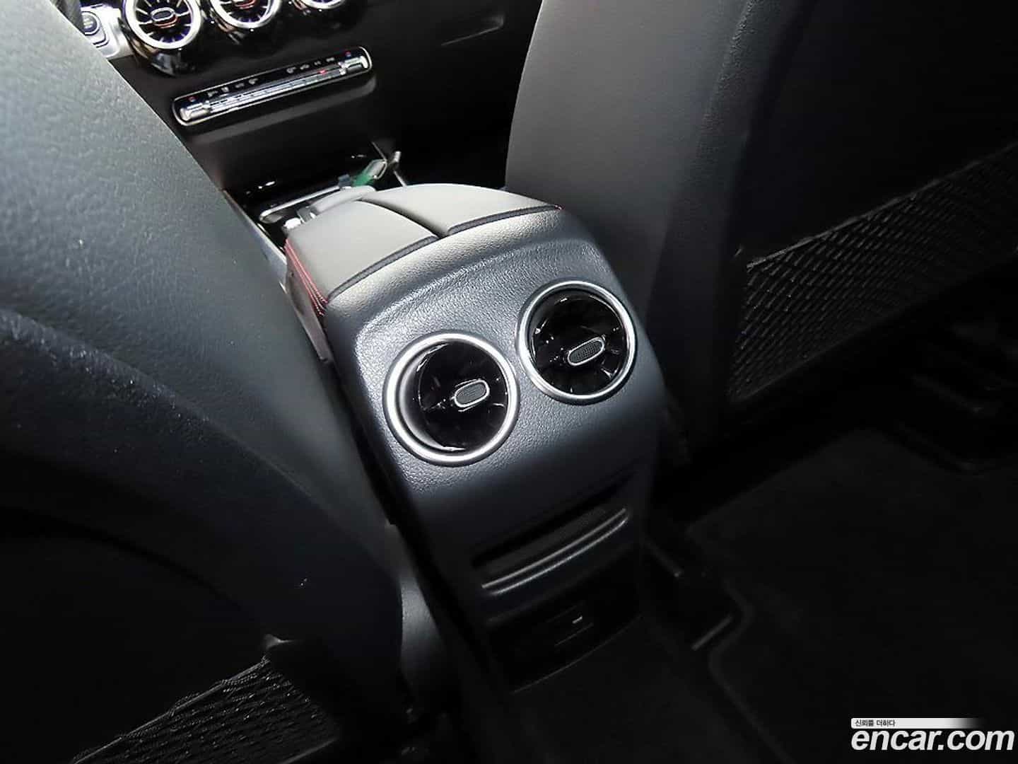 GLB-Class Mercedes-Benz 2022.5-OPTION-020