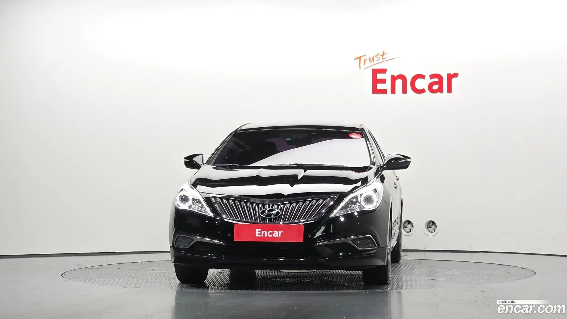 Grandeur Hyundai 2015.9-OUTER-003