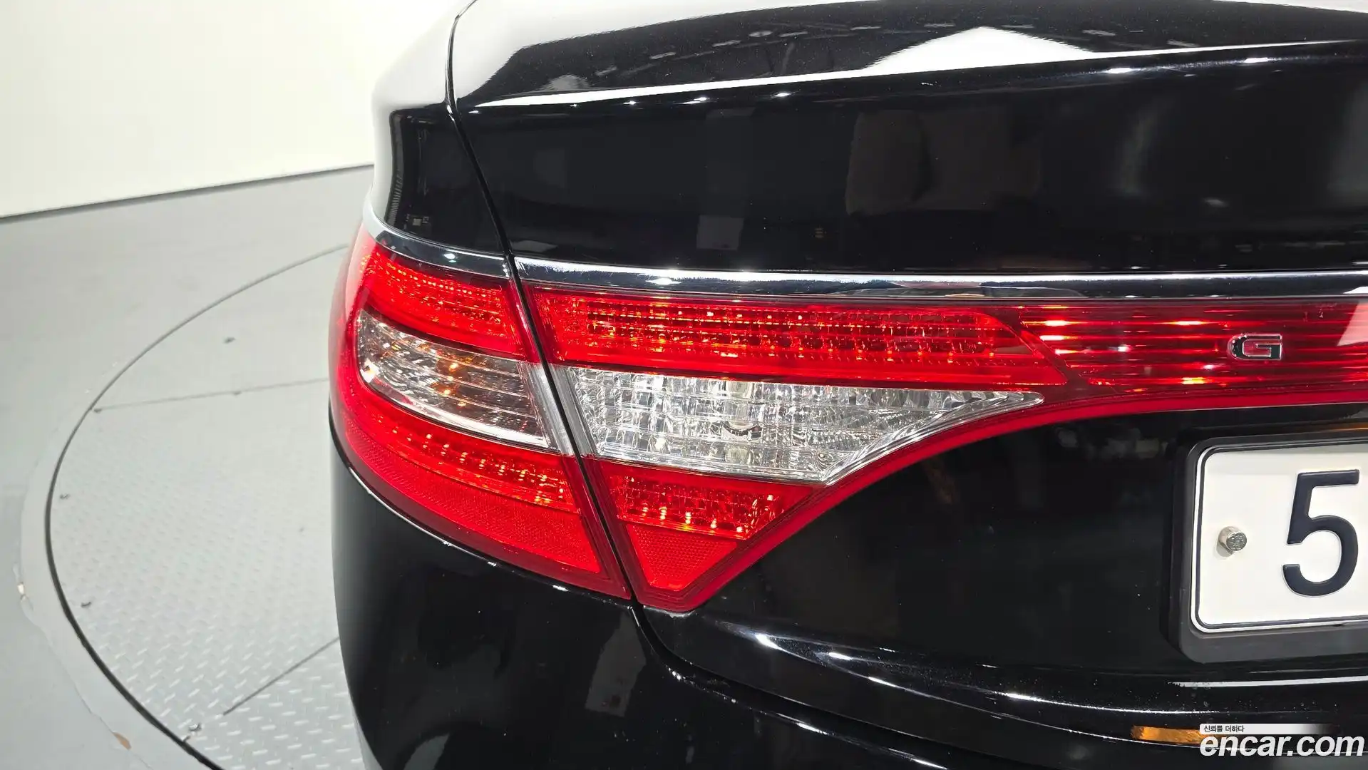 Grandeur Hyundai 2015.9-OUTER-033