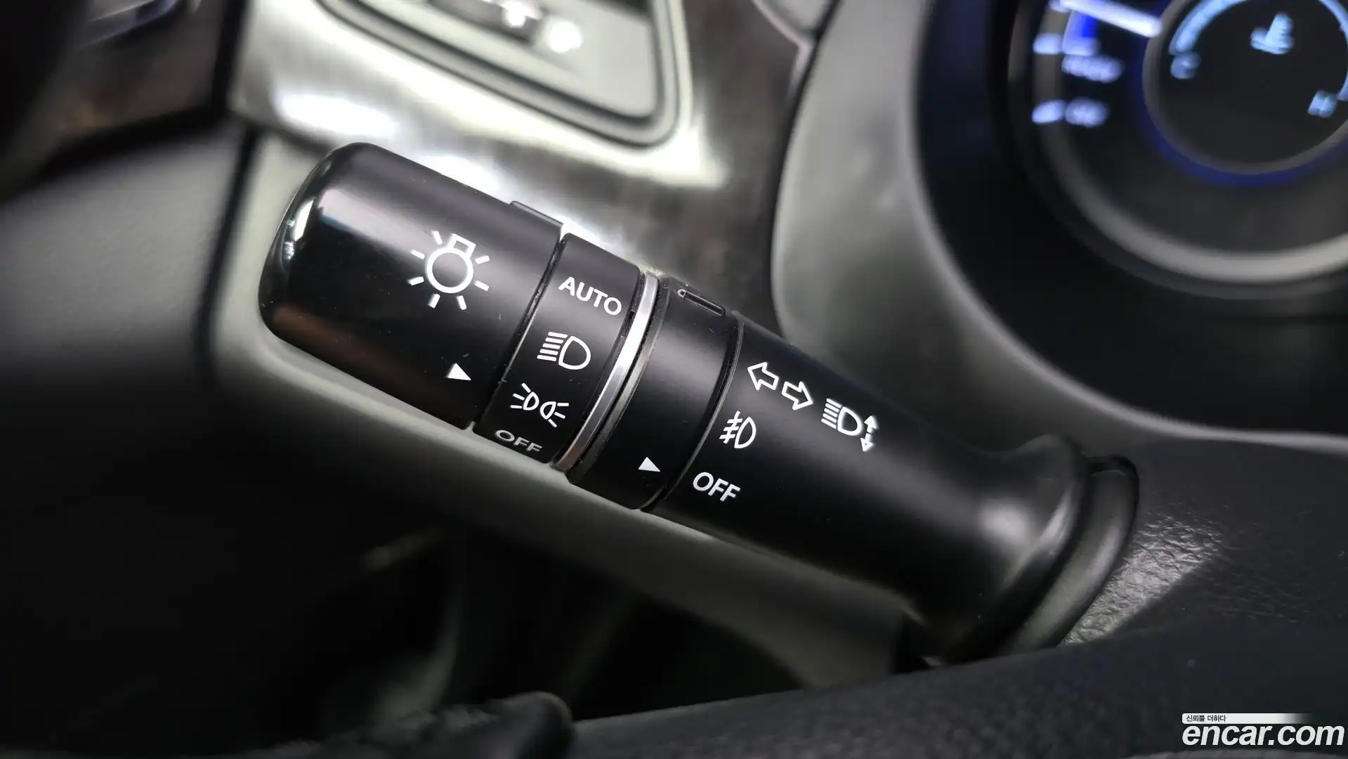 Grandeur Hyundai 2015.9-OPTION-041