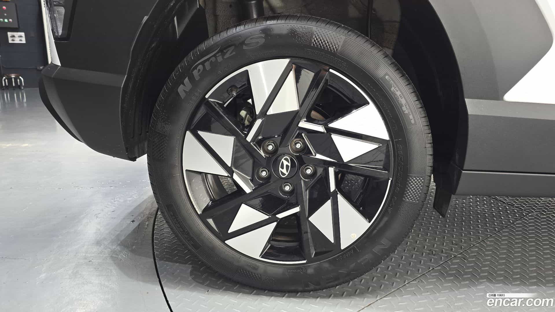 Kona Hyundai 2025.1-OUTER-005