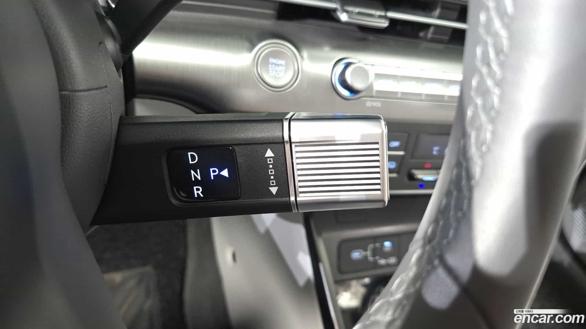 Kona Hyundai 2025.1-INNER-009