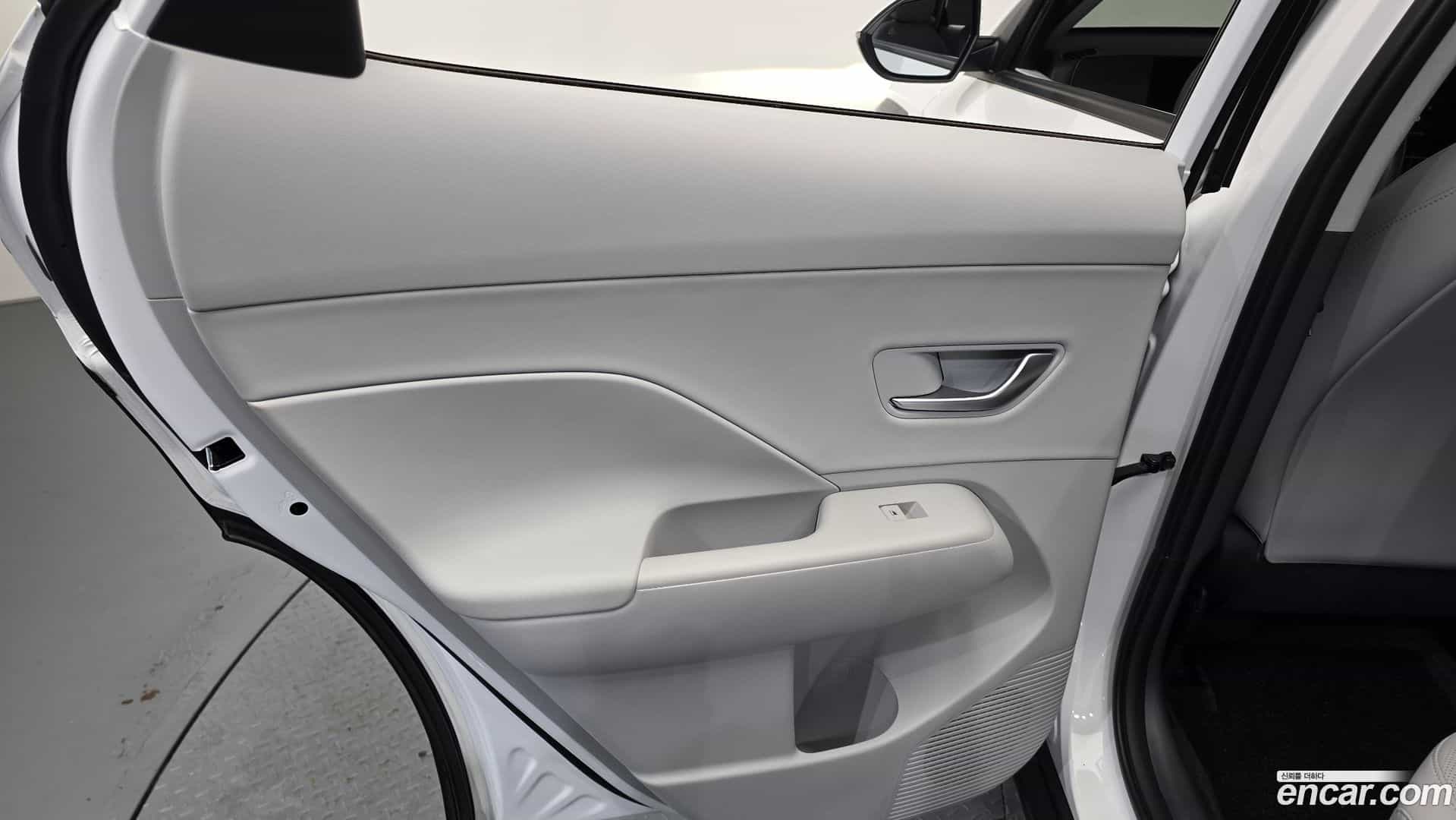 Kona Hyundai 2025.1-INNER-035