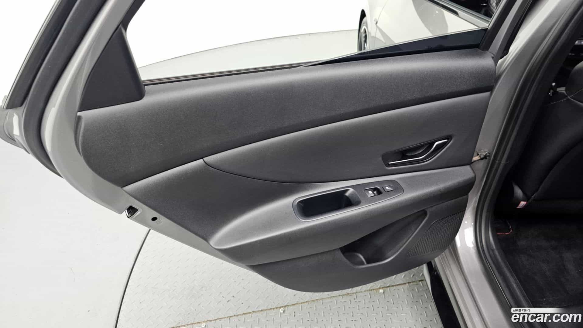 AVANTE Hyundai 2021.7-INNER-035