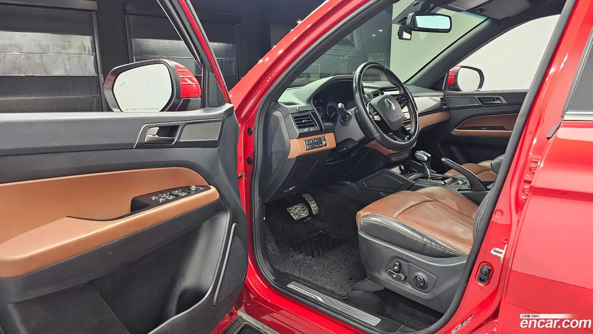 Rexton KG Mobility 2019.9-INNER-010