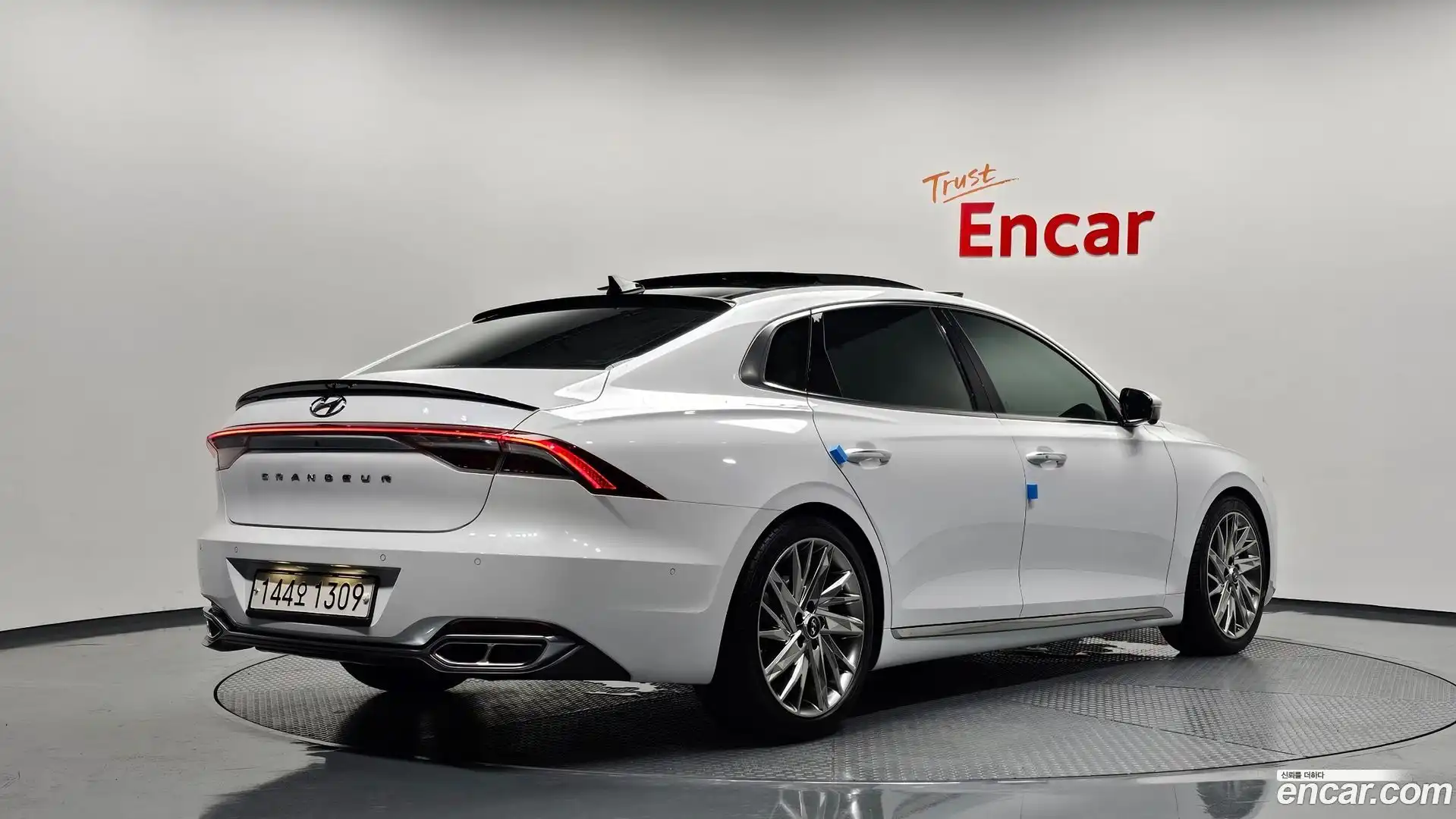 Grandeur Hyundai 2022.2-OUTER-002