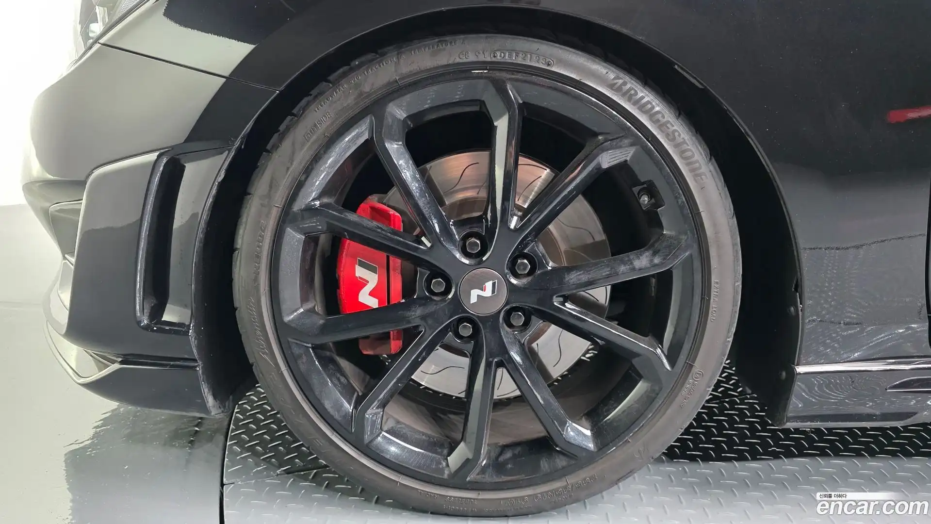 Veloster Hyundai 2021.4-OUTER-005