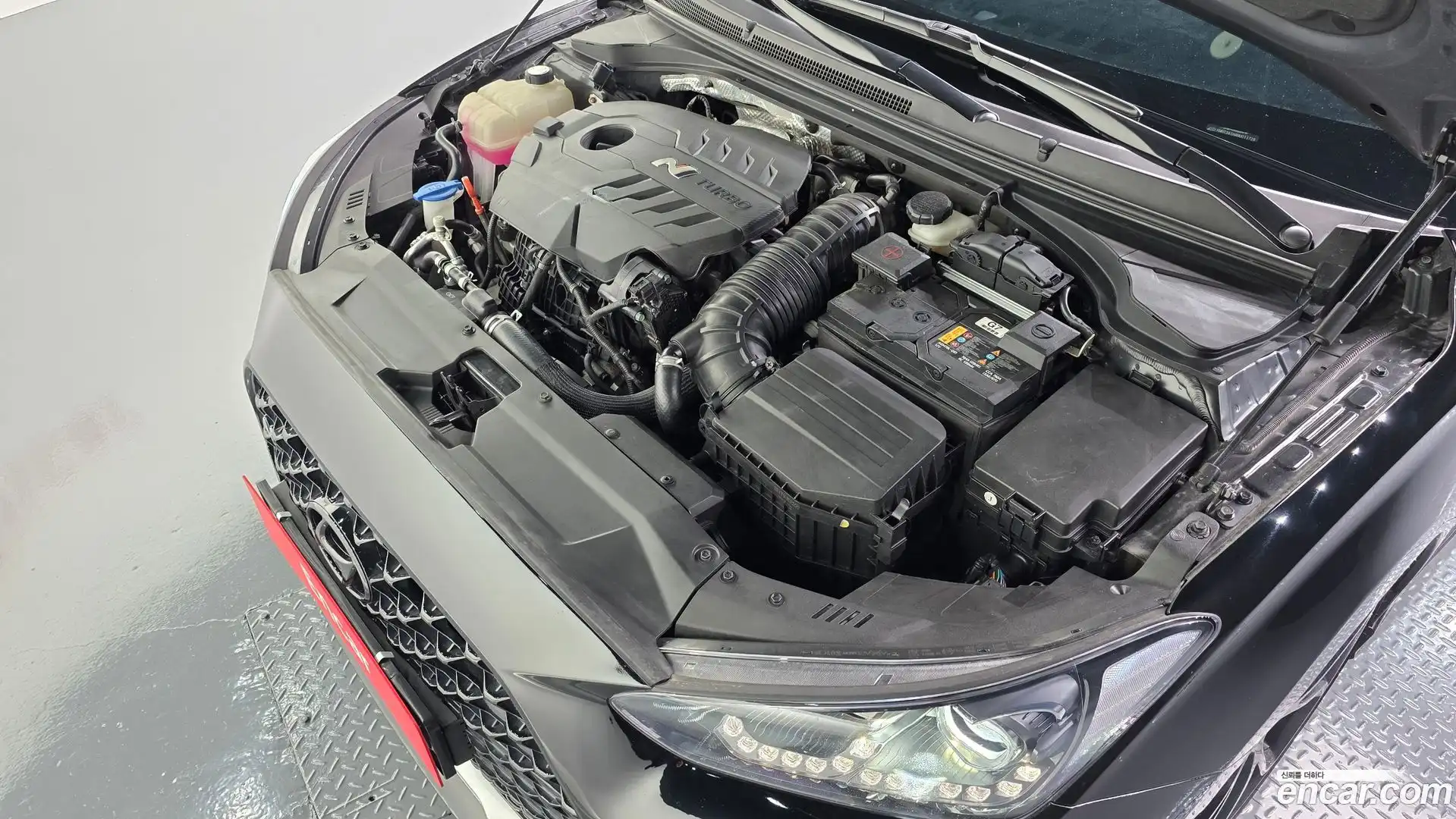 Veloster Hyundai 2021.4-OUTER-006
