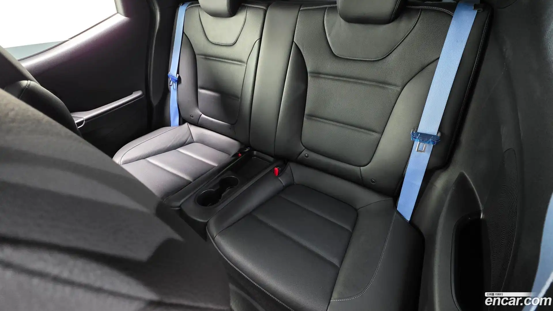 Veloster Hyundai 2021.4-OPTION-016