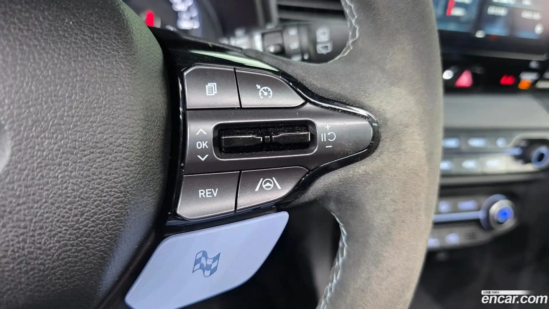 Veloster Hyundai 2021.4-OPTION-024