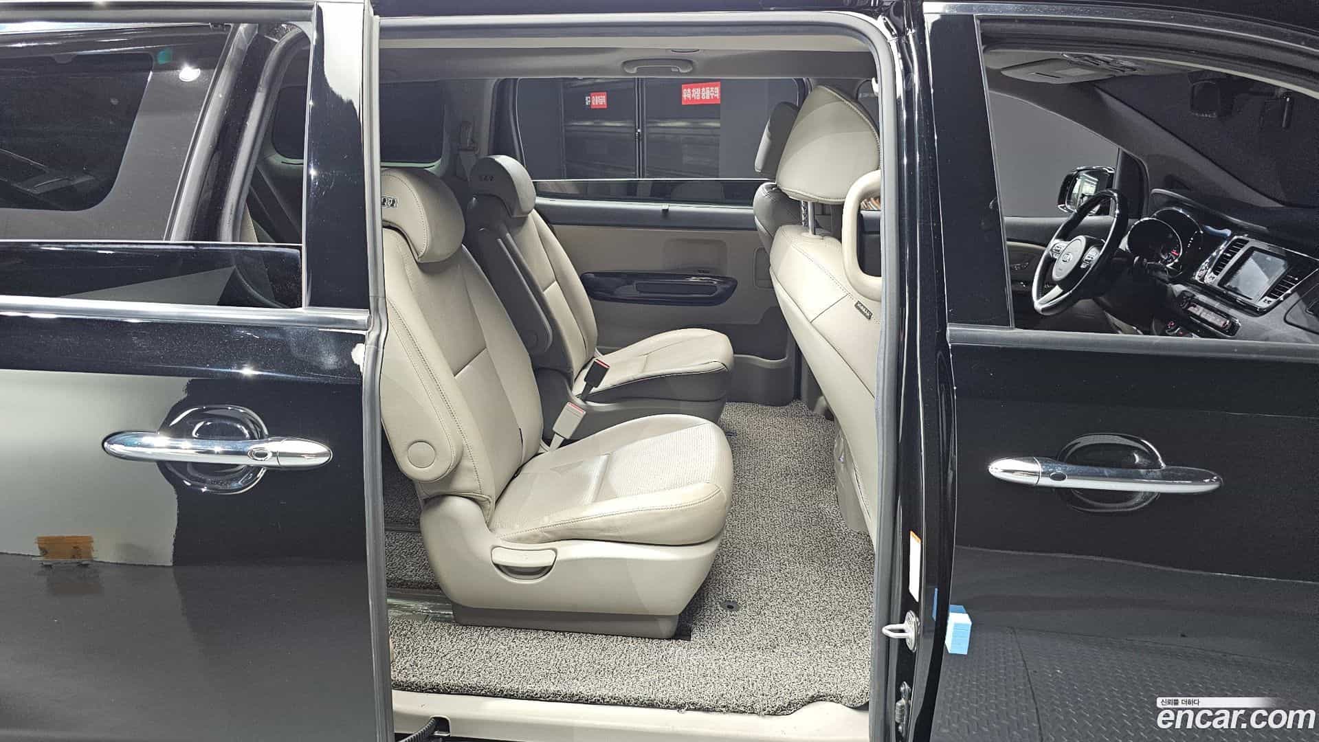 Canival Kia 2019.8-OPTION-015