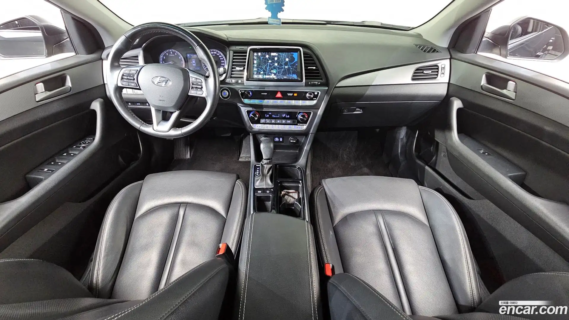 Sonata Hyundai 2019.1-INNER-007
