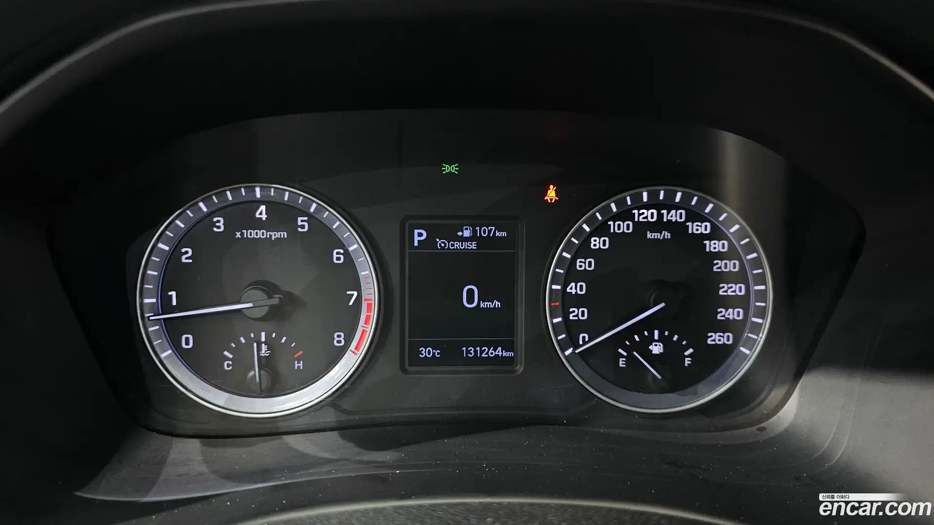 Sonata Hyundai 2019.1-INNER-008