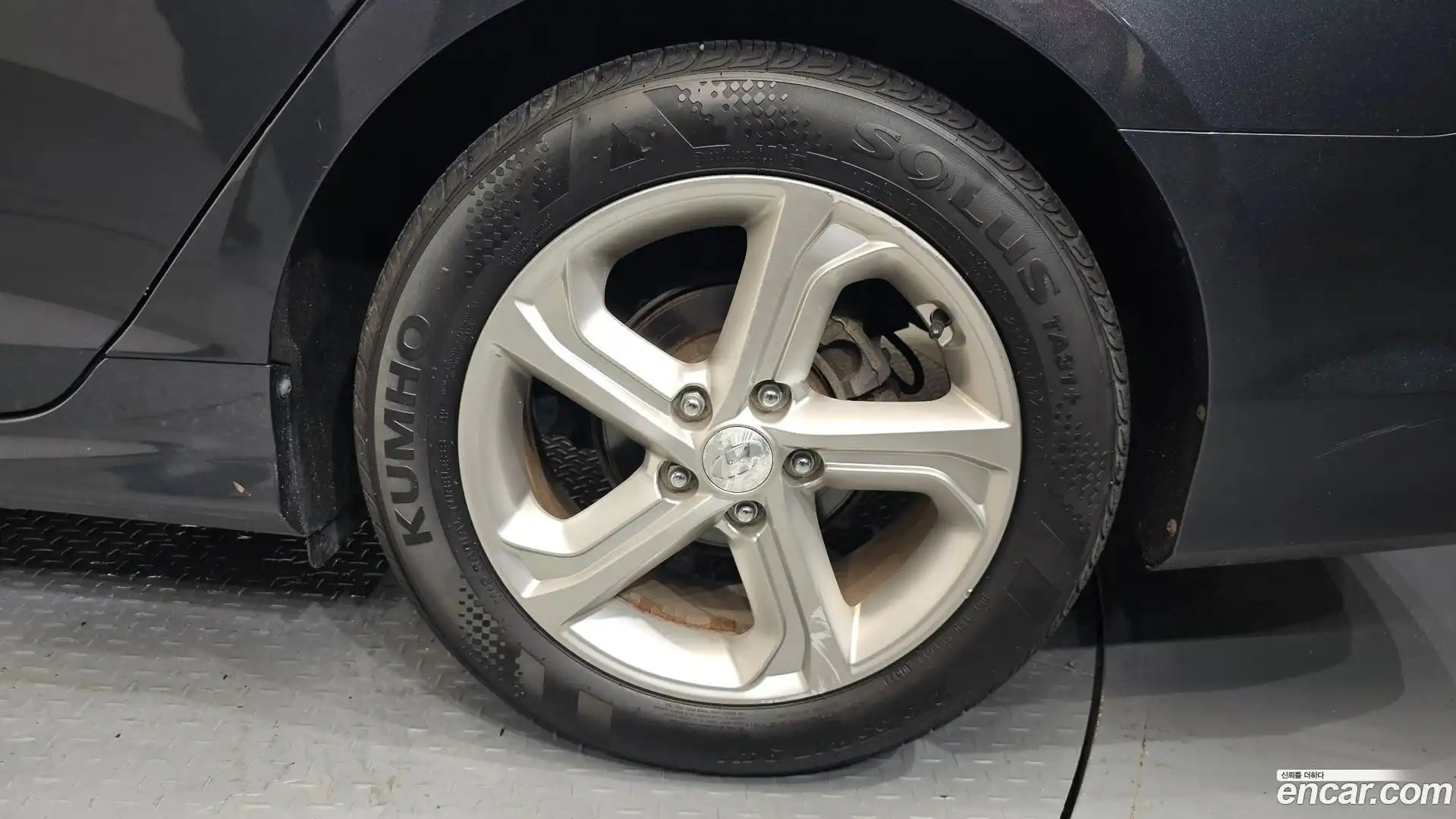 Sonata Hyundai 2019.1-OUTER-031
