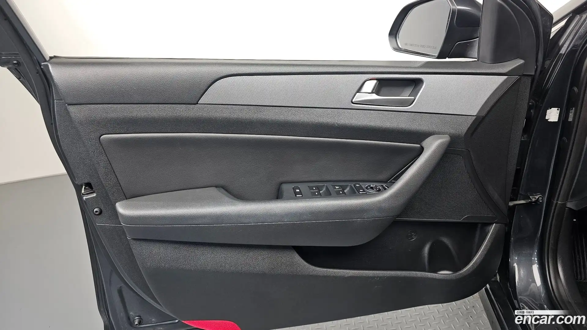 Sonata Hyundai 2019.1-INNER-034