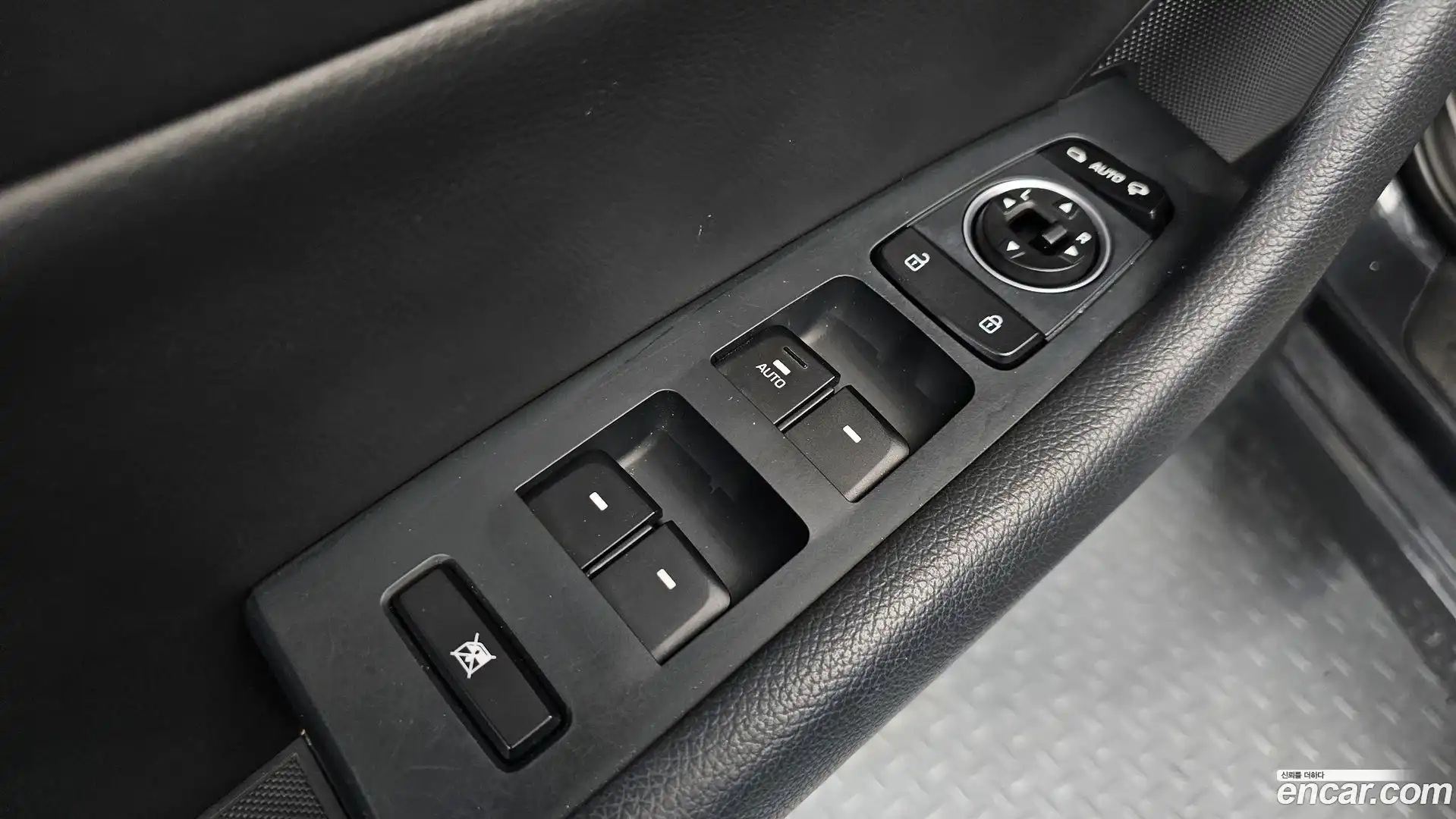 Sonata Hyundai 2019.1-OPTION-042