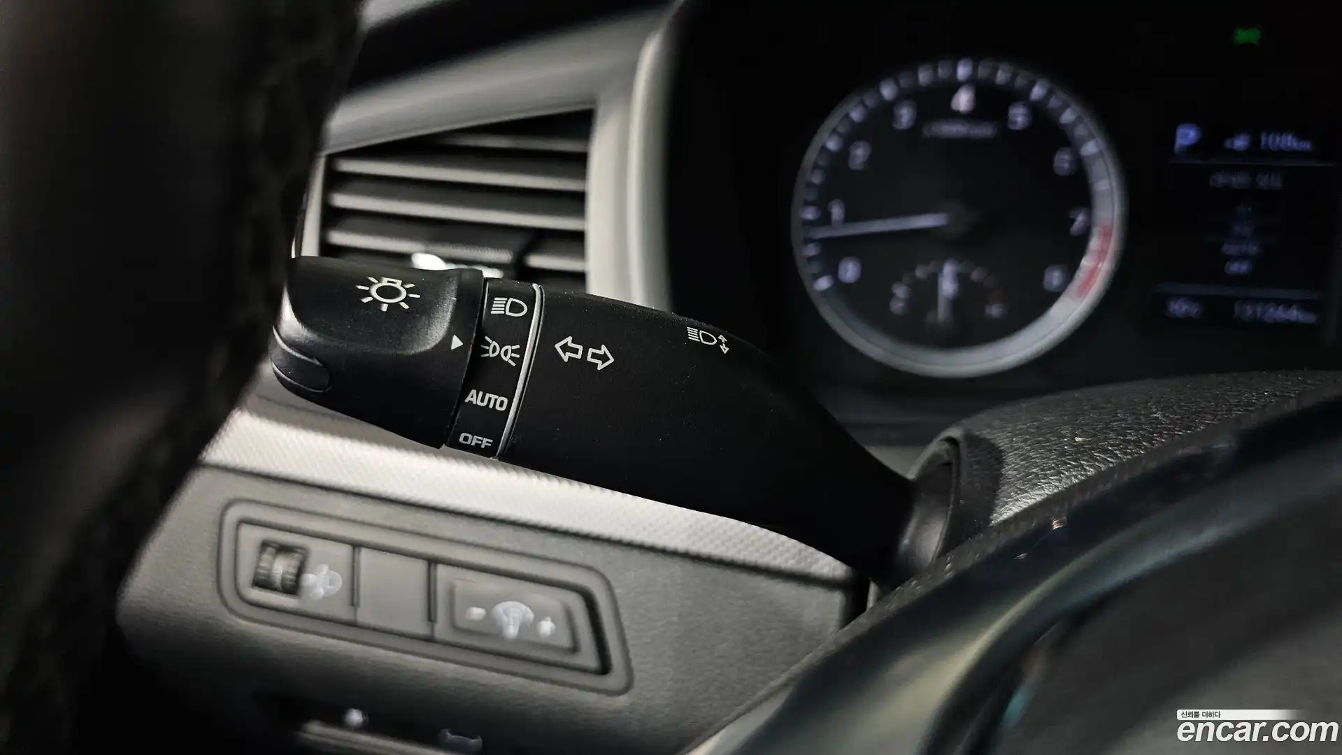 Sonata Hyundai 2019.1-OPTION-043