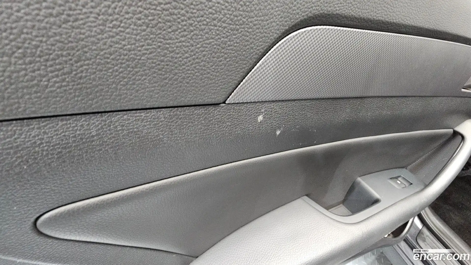 Sonata Hyundai 2019.1-OPTION-045