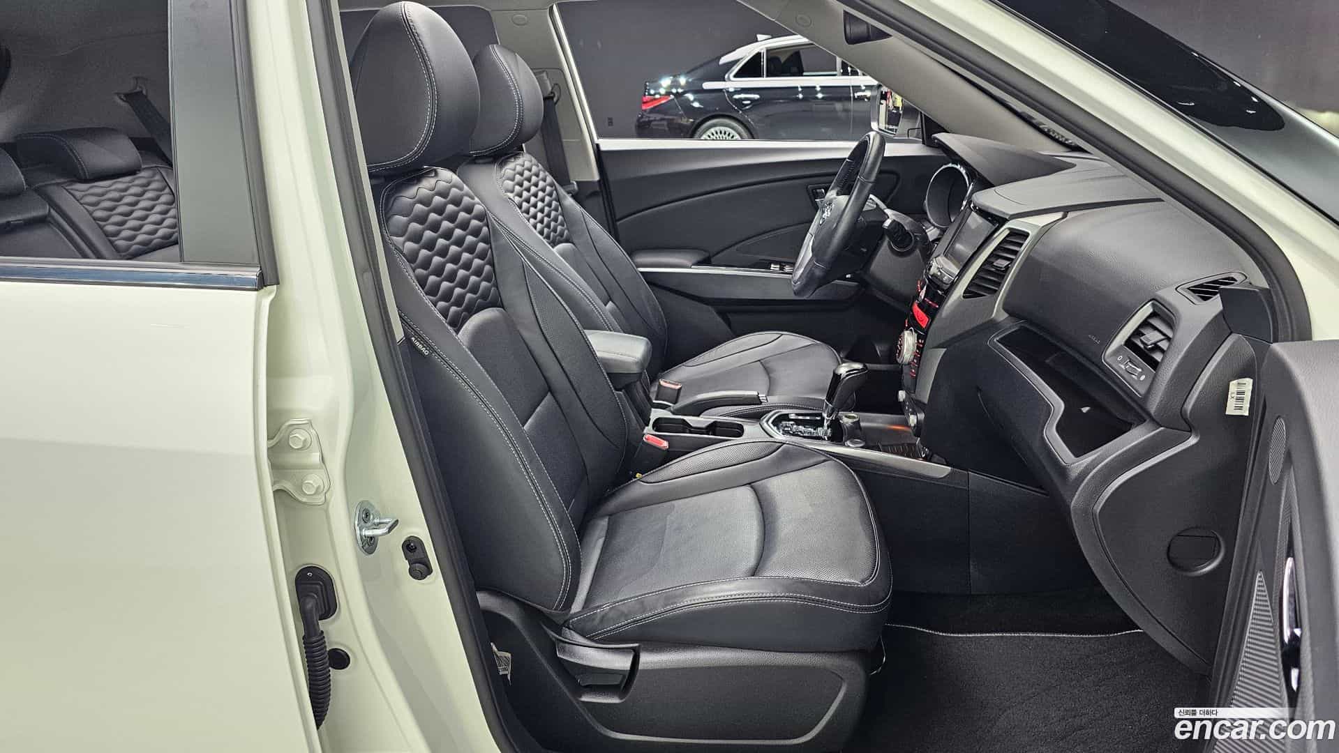 TIBOLI KG Mobility 2017.7-INNER-036