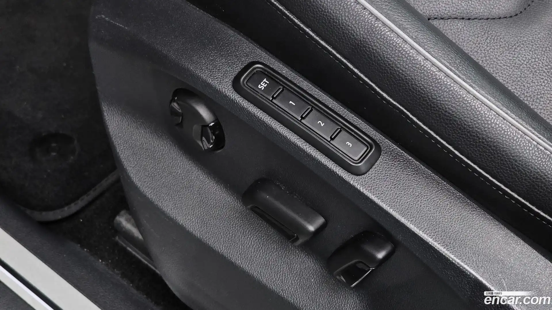 Tiguan Volkswagen 2018.6-OPTION-043