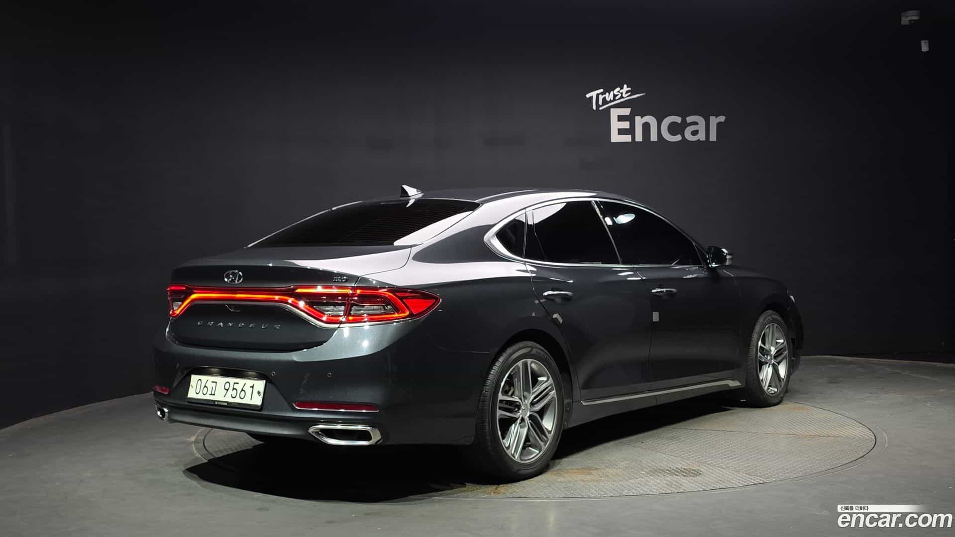 Grandeur Hyundai 2018.5-OUTER-002