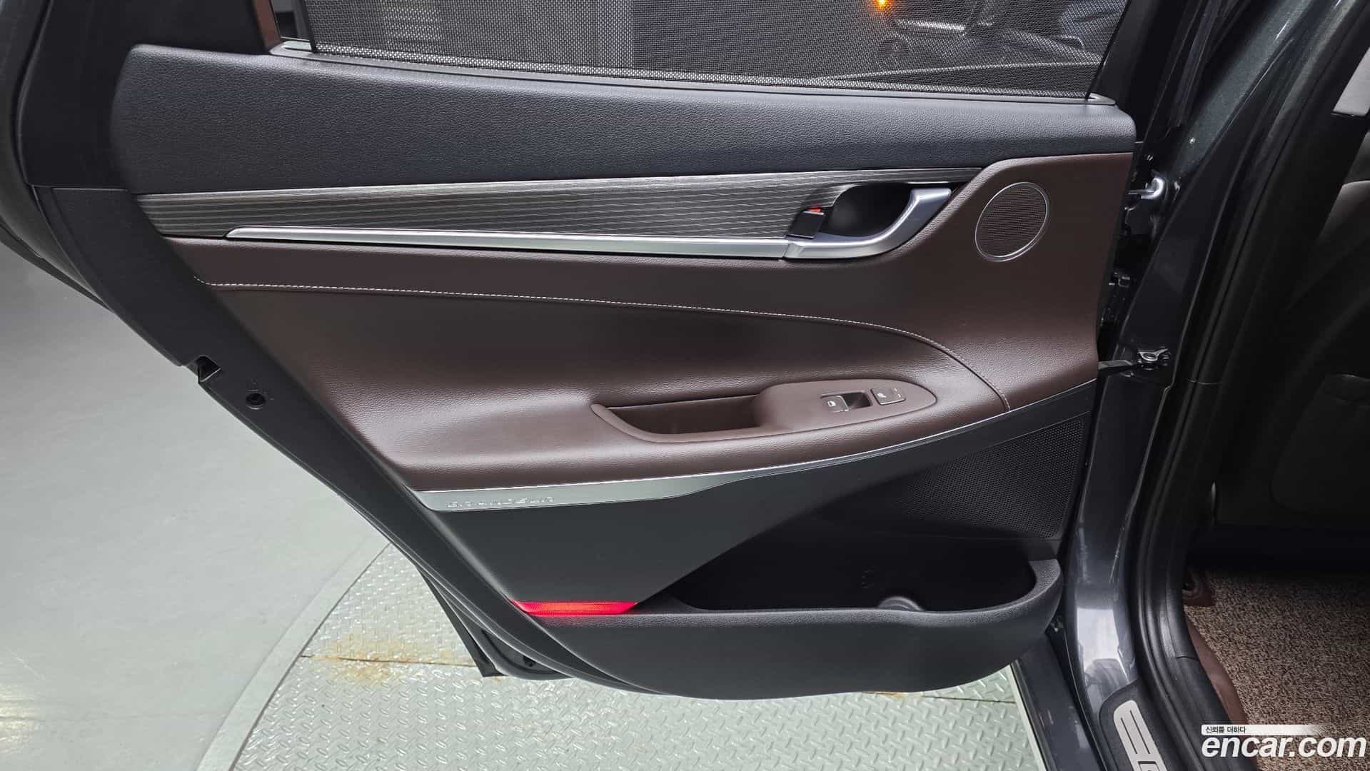Grandeur Hyundai 2018.5-INNER-035