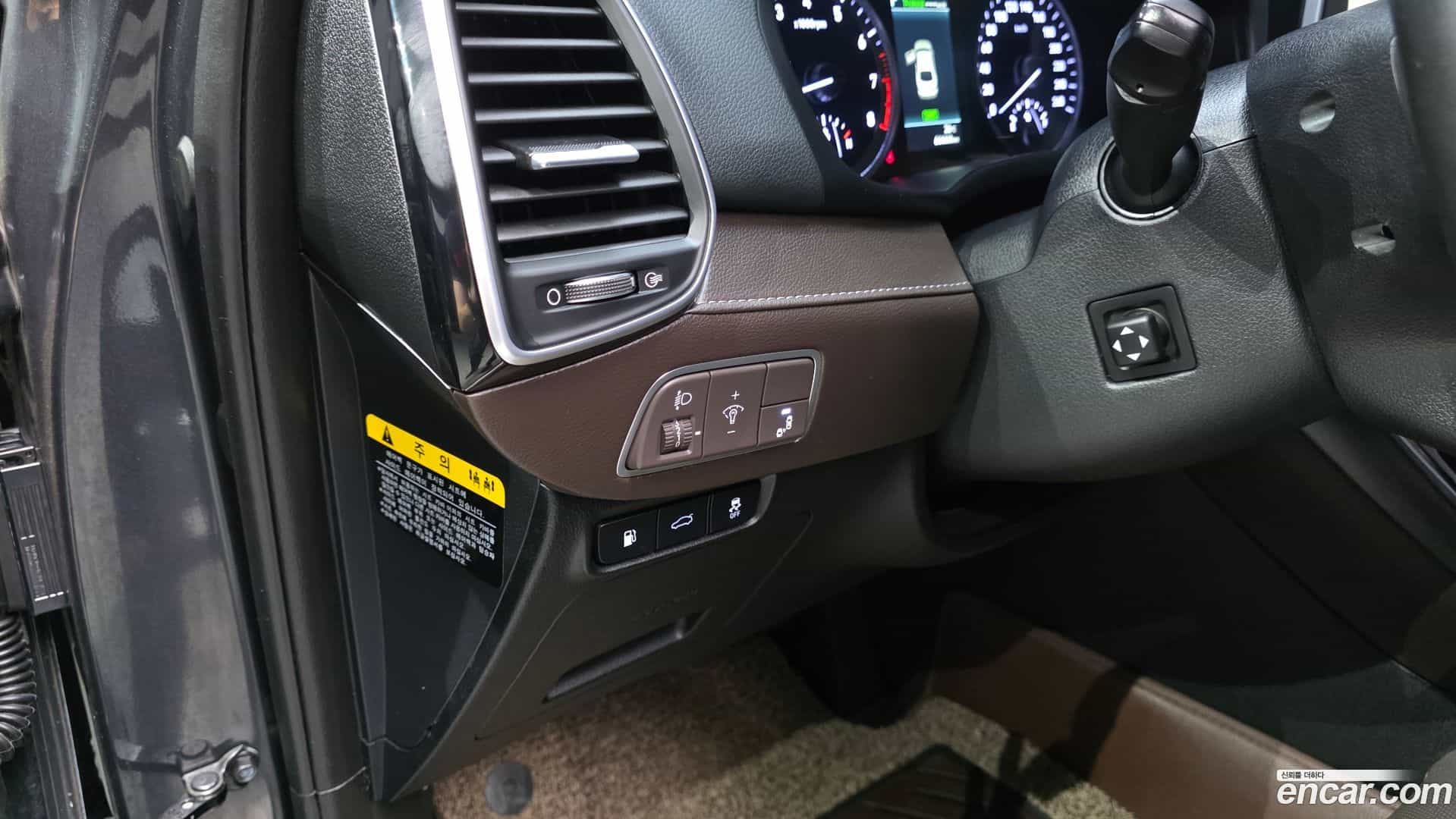 Grandeur Hyundai 2018.5-OPTION-041