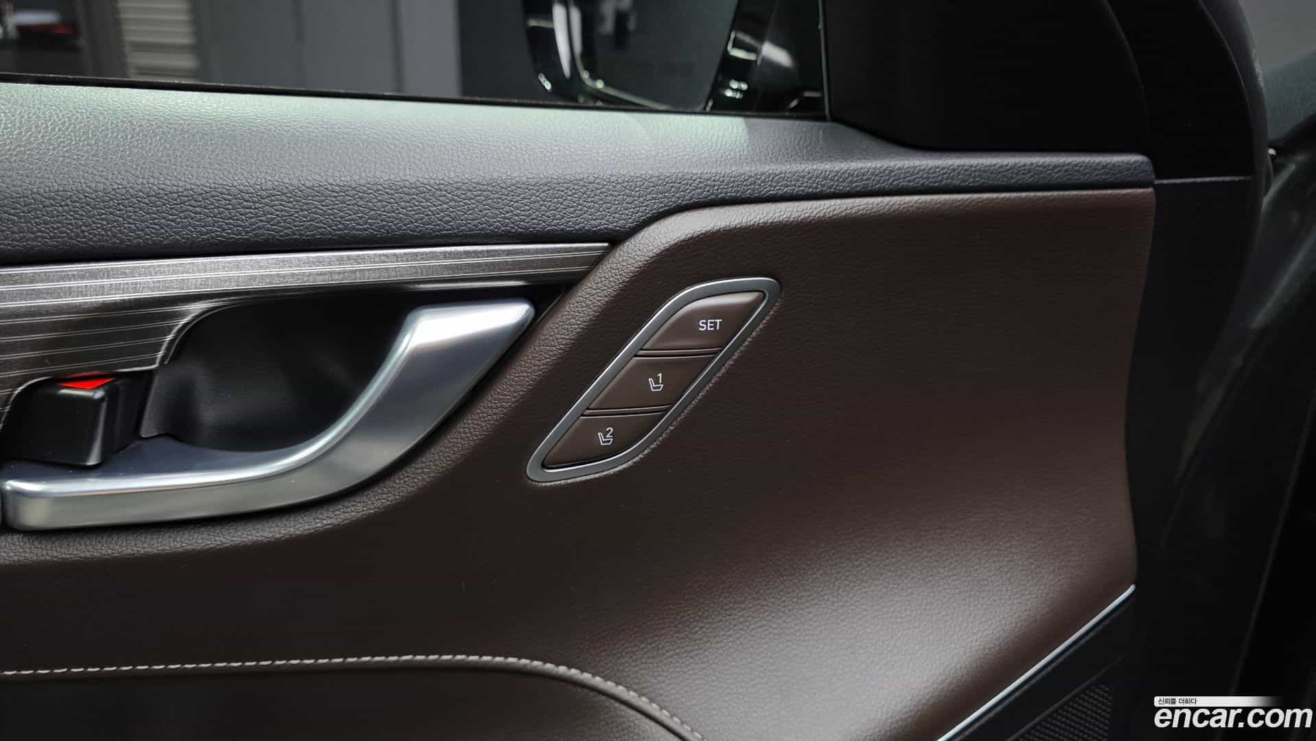 Grandeur Hyundai 2018.5-OPTION-046