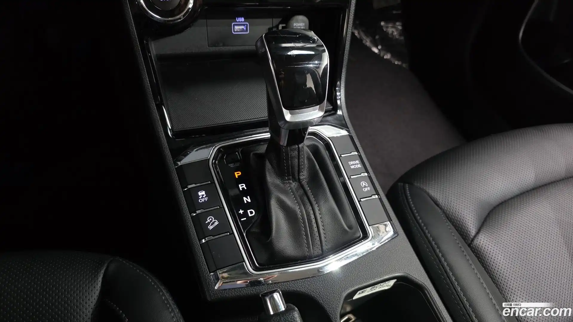 KORANDO KG Mobility 2020.6-INNER-009